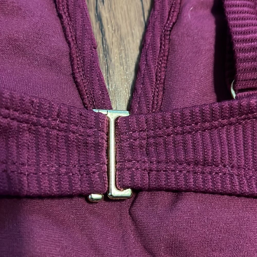 DIP Maroon Bikini Top size Small - Picture 5 of 10